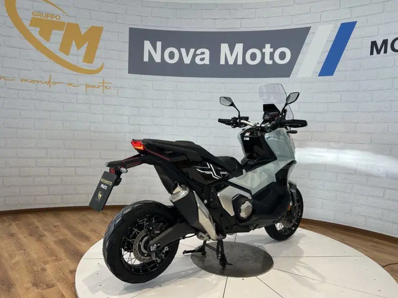 Honda X-ADV 750 DCT Adventure (2021 - 24) (9)