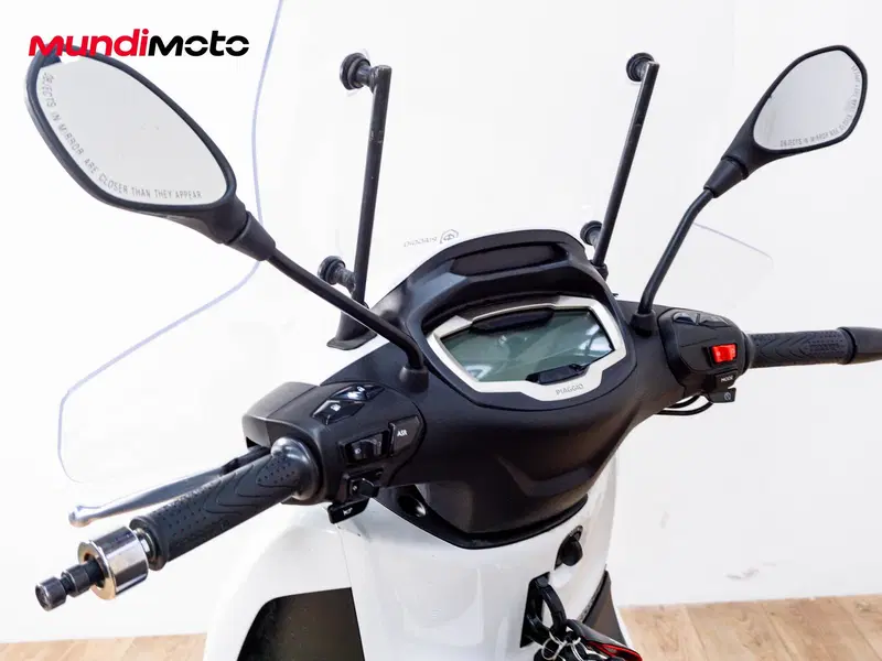Piaggio Beverly 300 Hpe (2021) (11)