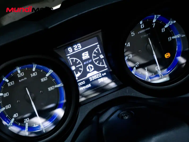 Yamaha T-Max 560 (2020 - 21) (12)
