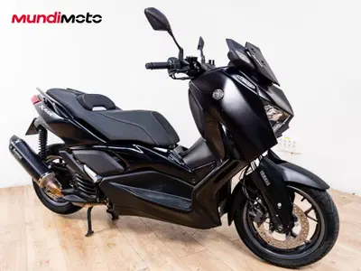 Yamaha X-Max 125 Tech Max (2020) usata