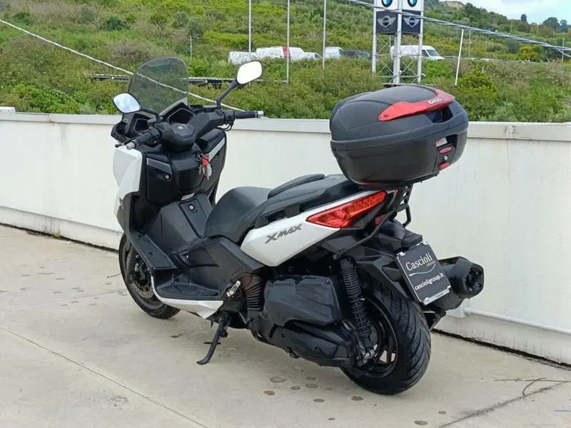Yamaha X-Max 400 (2013 - 16) (5)