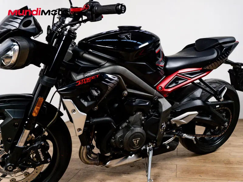 Triumph Street Triple 765 R (2023 - 26) (8)