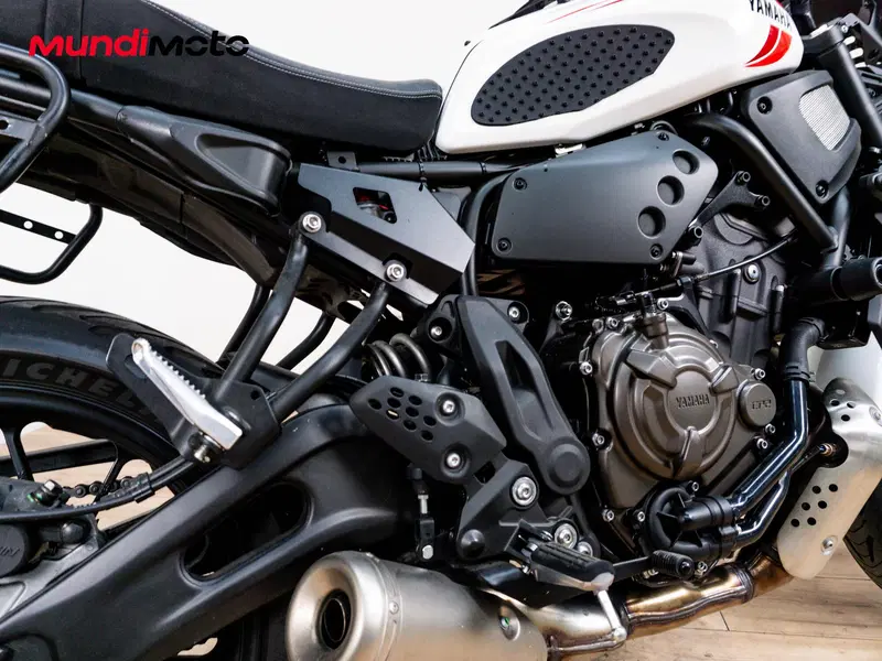Yamaha XSR 700 (2021) (4)