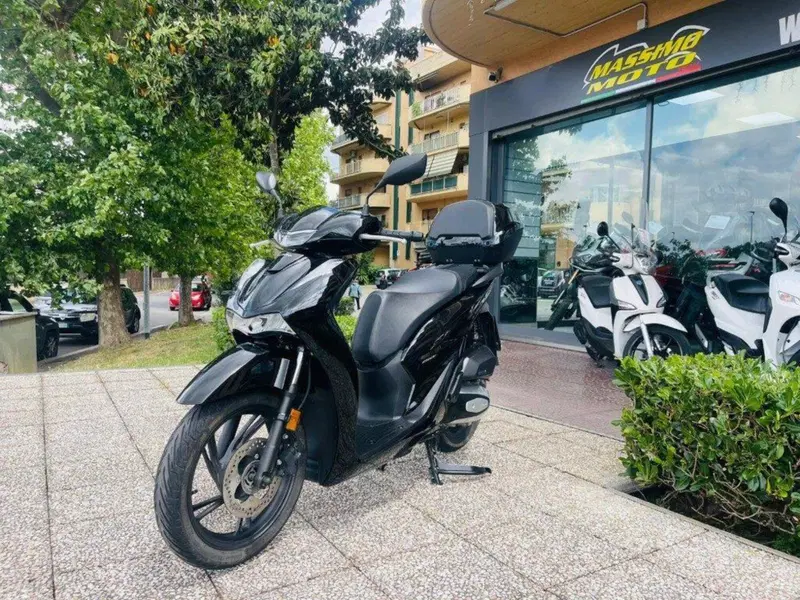 Honda SH 150i (2024 - 25) (5)