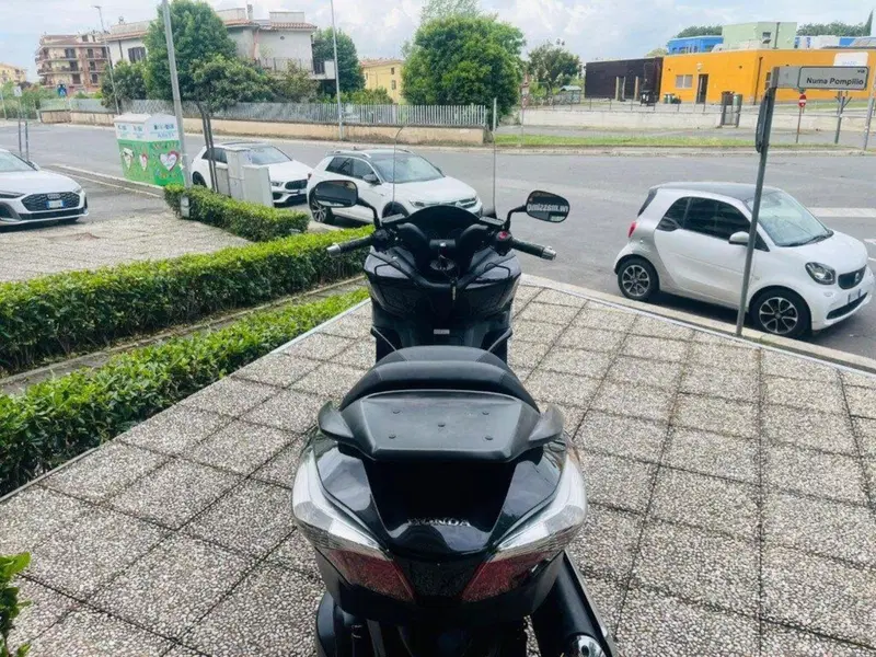 Honda SW-T 400 (2009 - 16) (2)