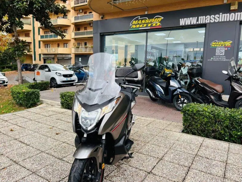Honda Integra 750 DCT Sport (2017) (4)