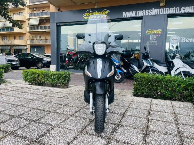 Piaggio Beverly 350 ABS (2016 - 20) (8)