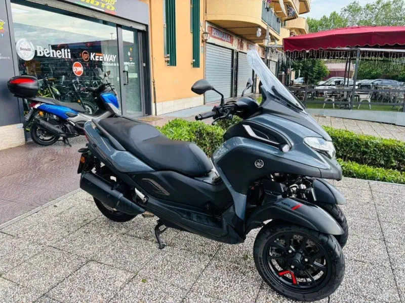 Yamaha Tricity 300 (2021 - 24) (8)