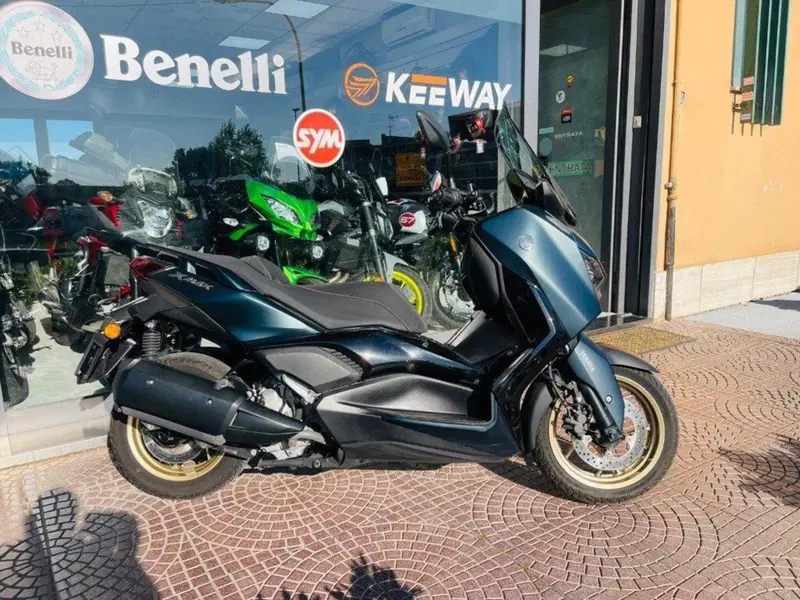 Yamaha X-Max 300 (2021 - 24) (3)