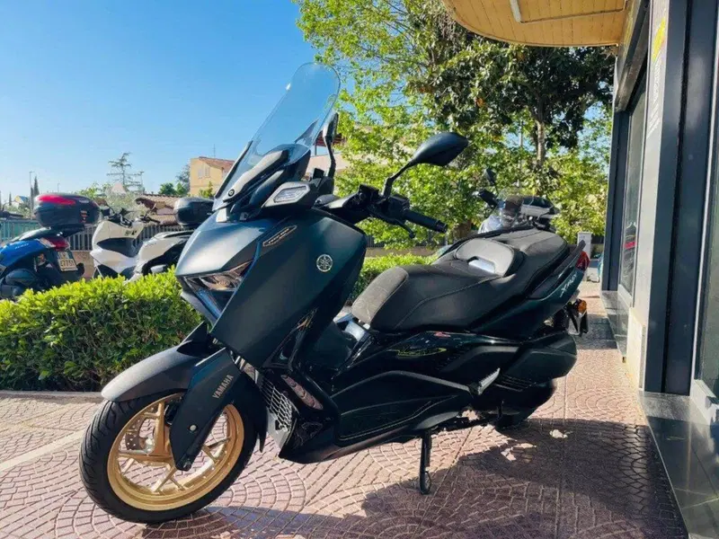 Yamaha X-Max 300 (2021 - 24) (8)