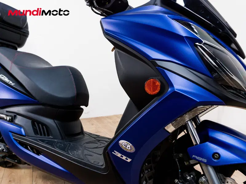 Kymco G-Dink 300i ABS (2020) (5)