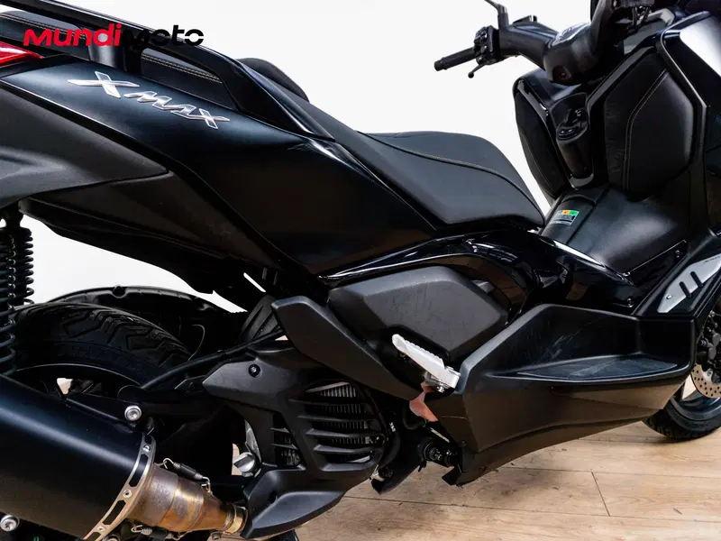 Yamaha X-Max 125 Tech Max (2020) (4)