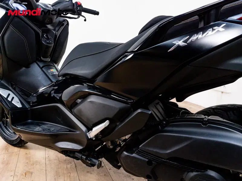 Yamaha X-Max 125 Tech Max (2020) (10)