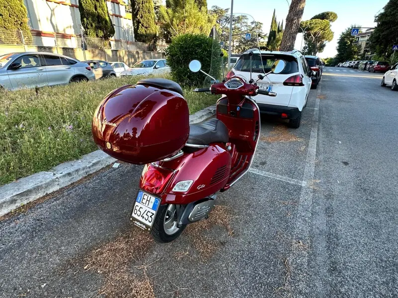 Vespa GTS 300 Touring ABS (2017 - 19) (3)