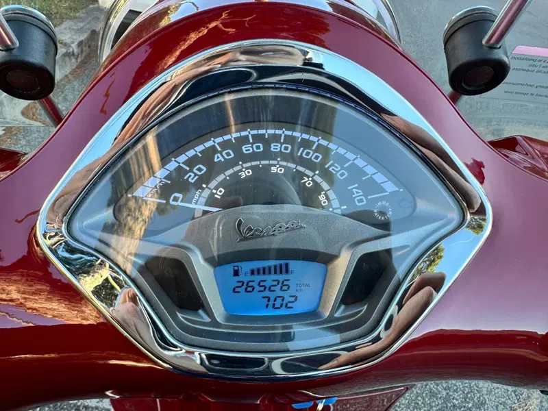 Vespa GTS 300 Touring ABS (2017 - 19) (4)