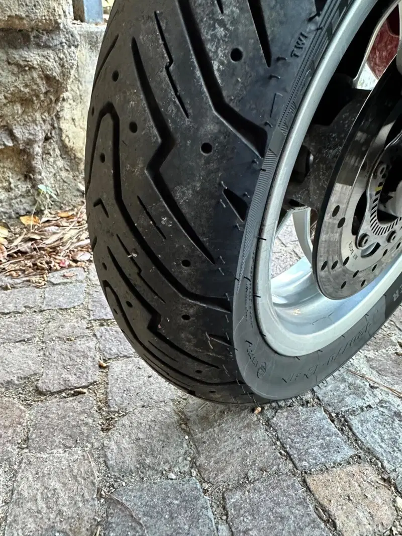 Vespa GTS 300 Touring ABS (2017 - 19) (6)