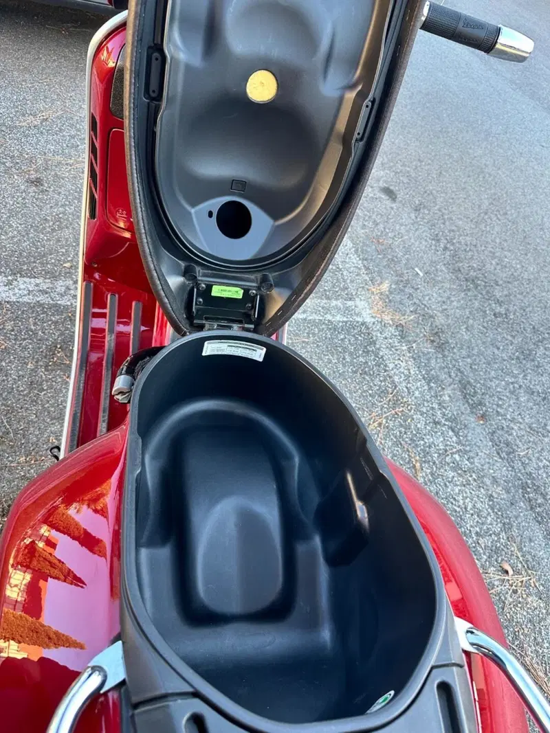 Vespa GTS 300 Touring ABS (2017 - 19) (7)