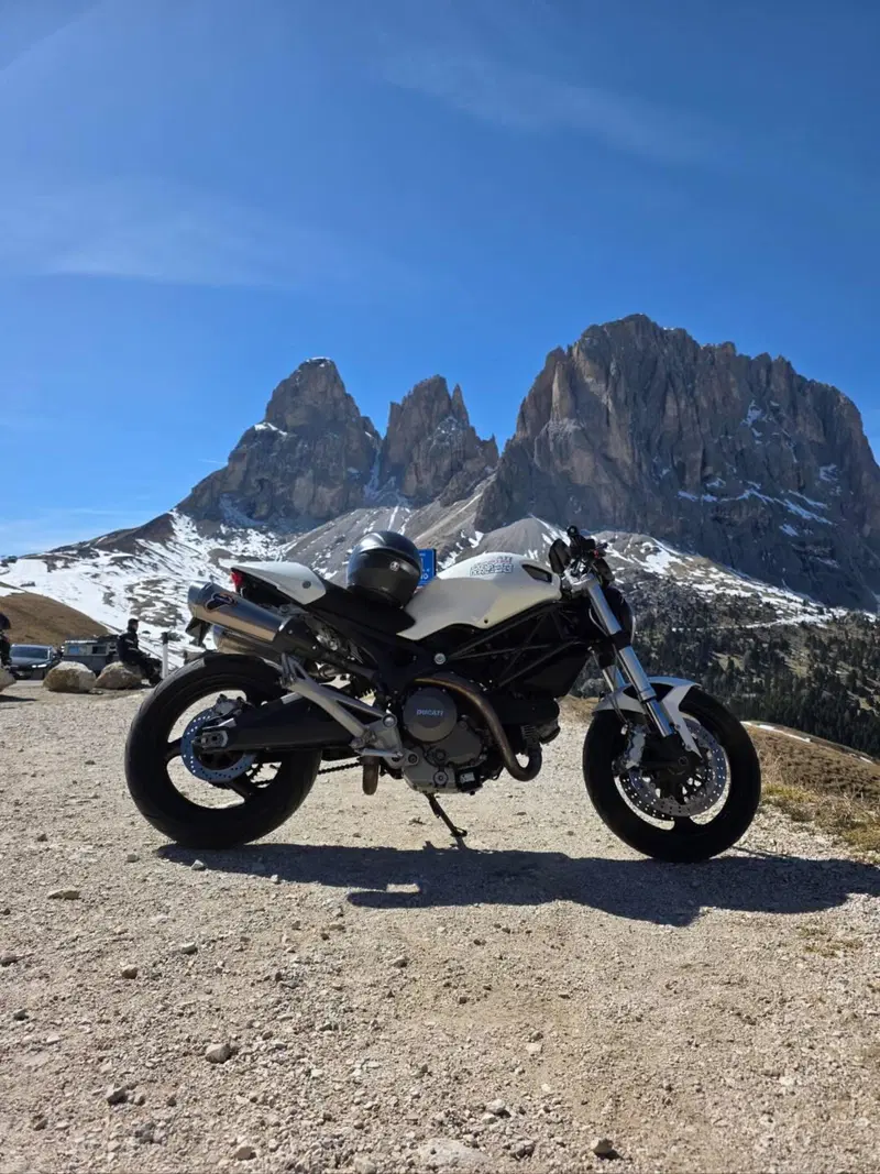 Ducati Monster 696 (2008 - 13) (2)