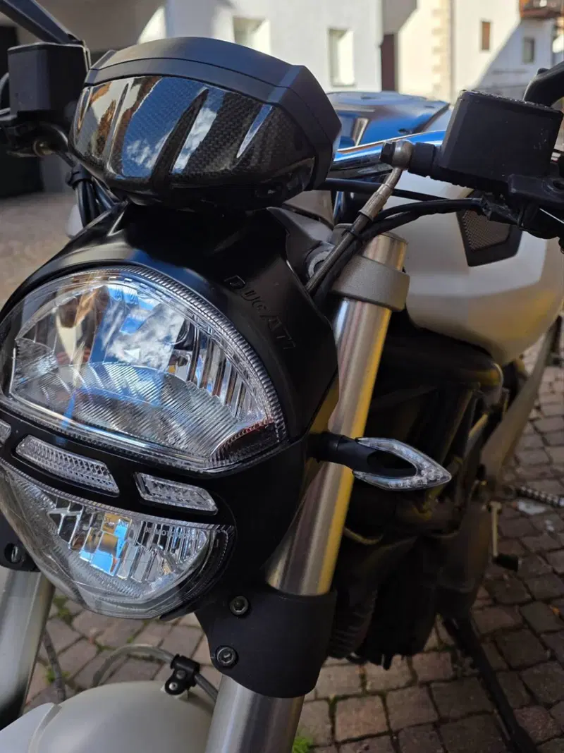 Ducati Monster 696 (2008 - 13) (6)