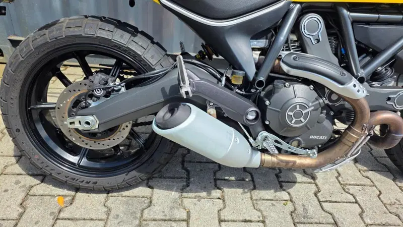 Ducati Scrambler 800 Icon (2015 - 16) (13)