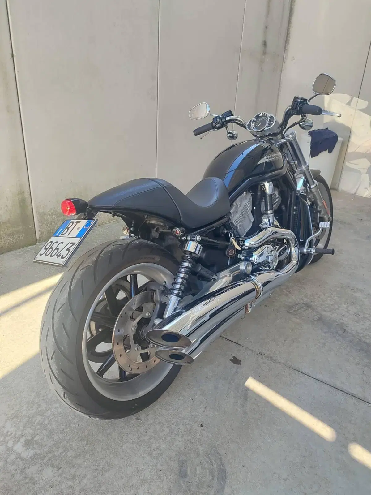 Harley-Davidson 1130 V-ROD (2002 - 05) - VRSCB (3)