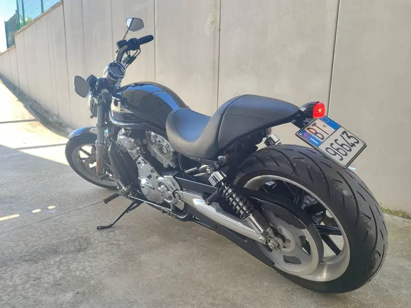 Harley-Davidson 1130 V-ROD (2002 - 05) - VRSCB (4)