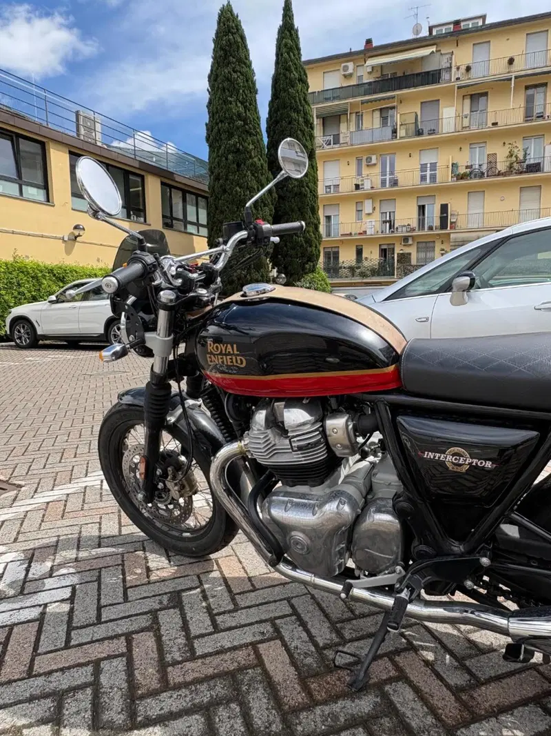 Royal Enfield Interceptor 650 (2021 - 26) (9)