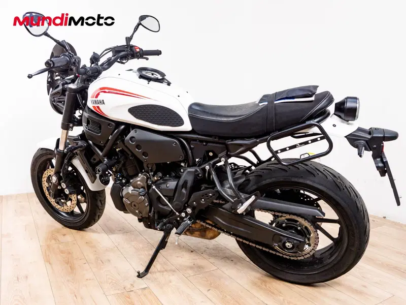 Yamaha XSR 700 (2021) (7)