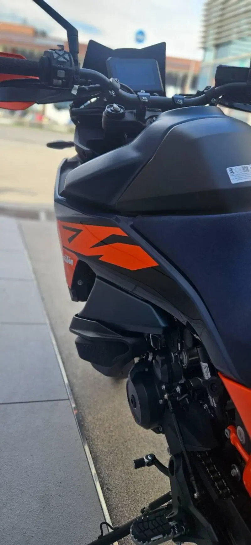 KTM 890 SMT (2026) (11)