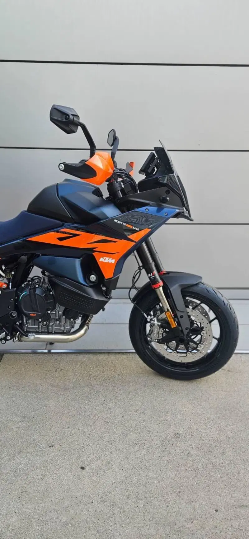 KTM 890 SMT (2026) (4)