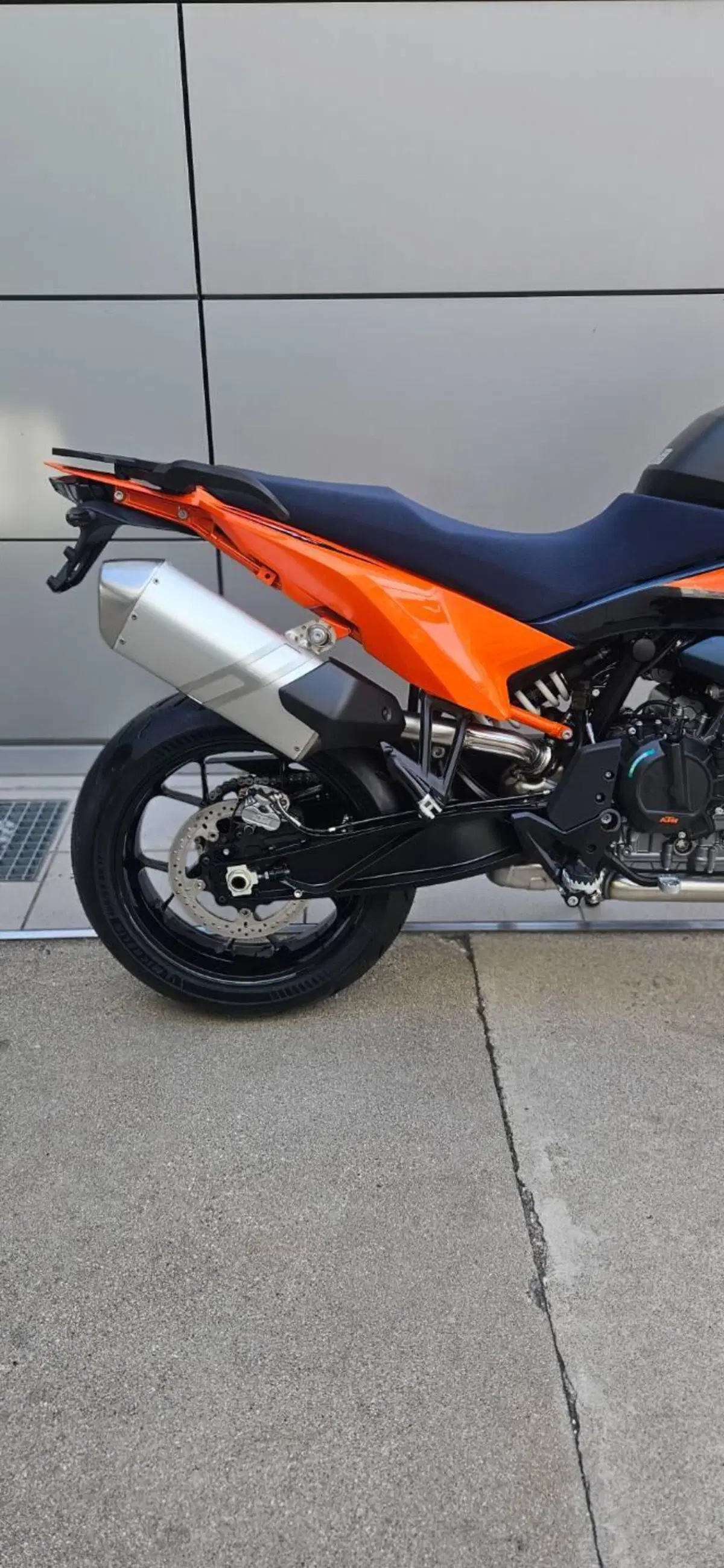 KTM 890 SMT (2026) (5)