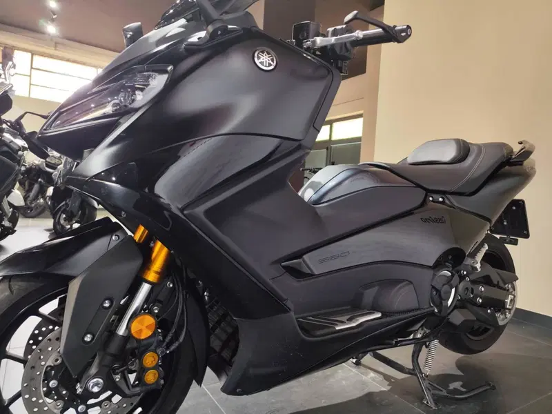 Yamaha T-Max 560 Tech Max (2022 - 24) (6)