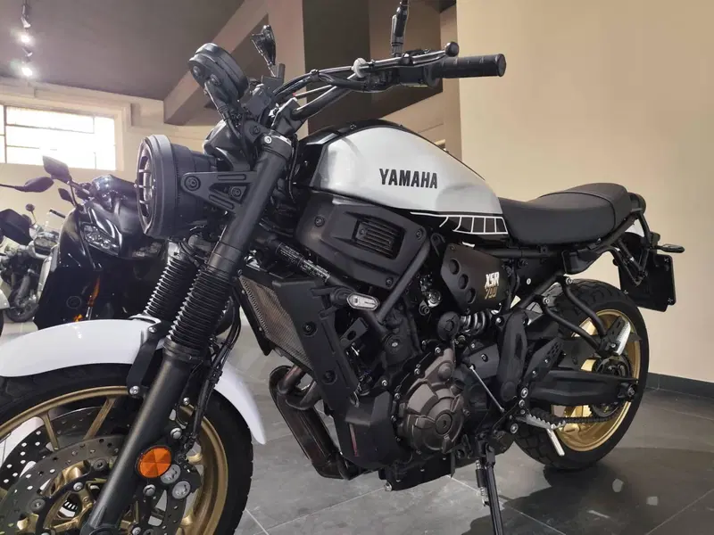 Yamaha XSR 700 (2022 - 26) (5)