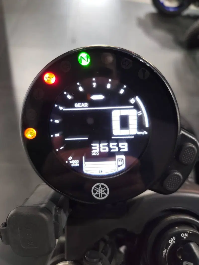 Yamaha XSR 700 (2022 - 26) (8)