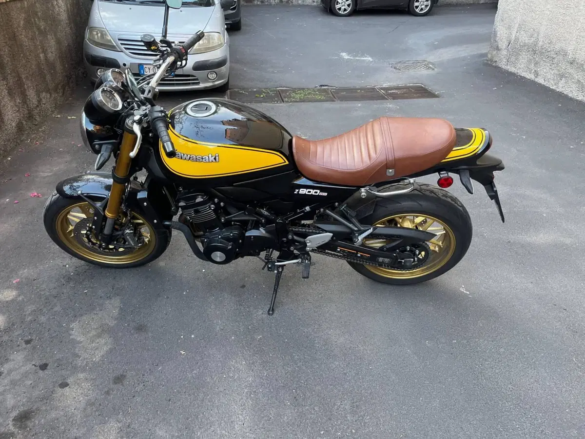 Kawasaki Z 900 RS (2022 - 25) (2)