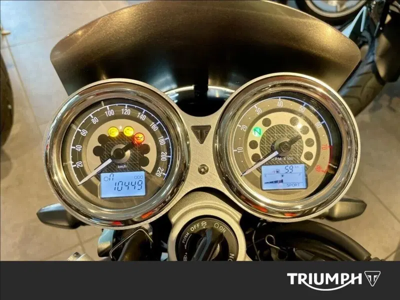 Triumph Speed Twin 1200 (2021 - 24) (9)