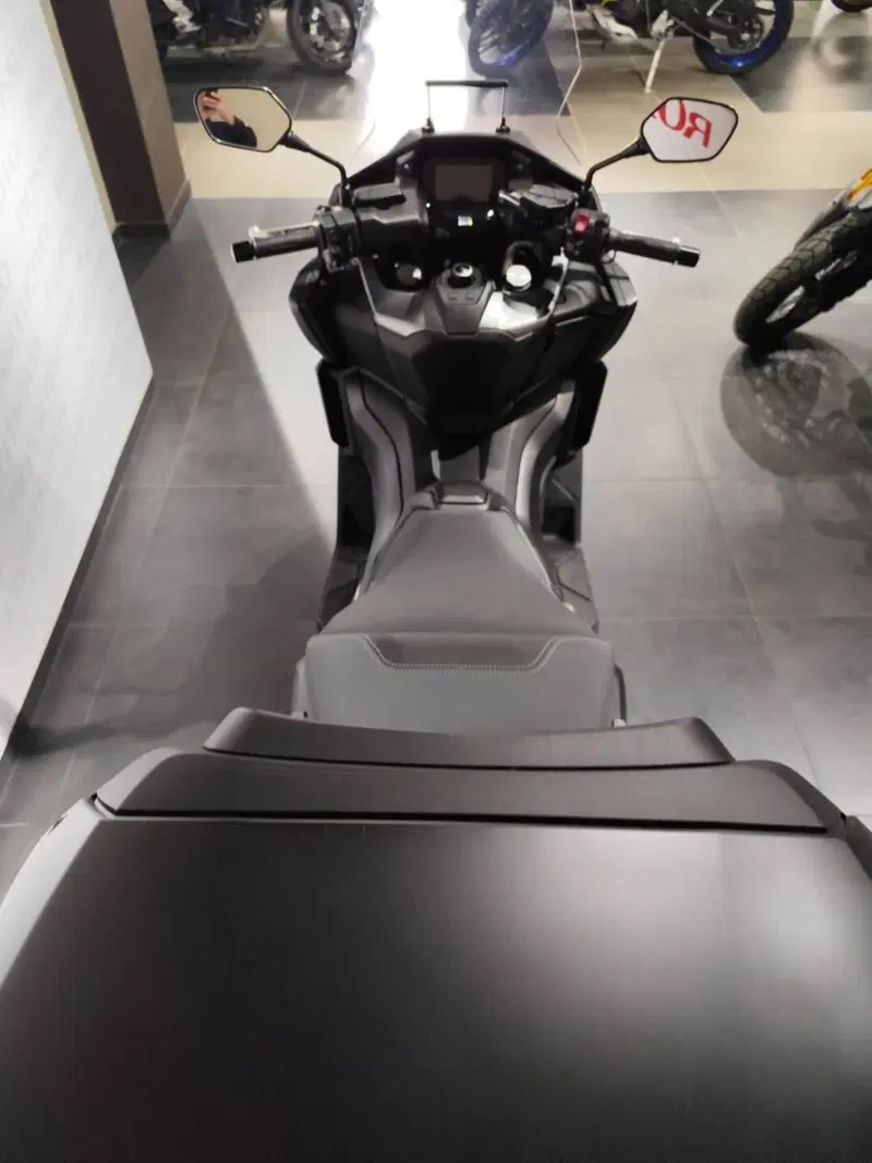 Honda Forza 750 DCT (2021 - 24) (7)