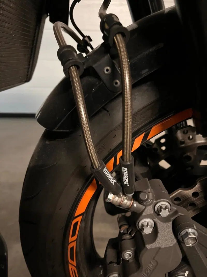 Kawasaki Z 800 e ABS (2012 - 16) (6)