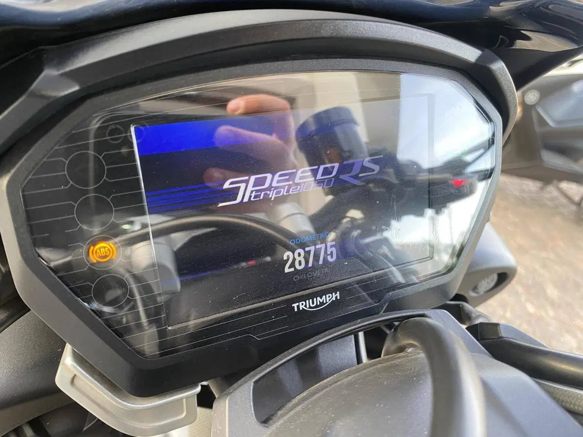 Triumph Speed Triple 1050 RS (2018 - 20) (3)