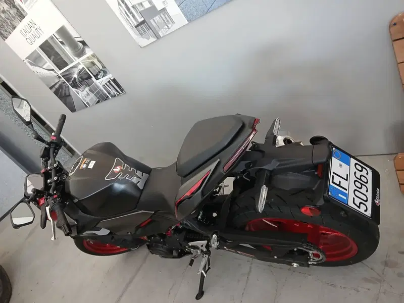 Kawasaki Z 500 (2024 - 26) (3)