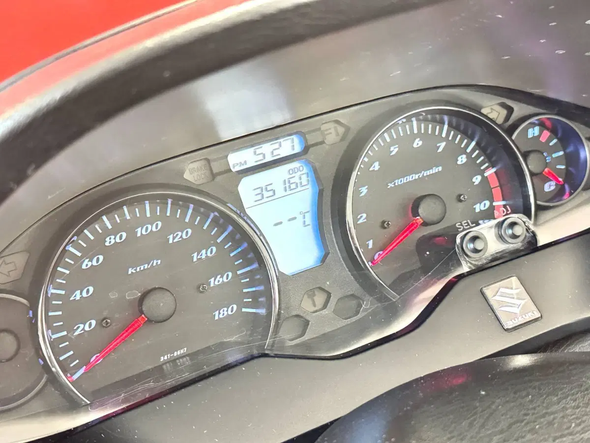 Suzuki Burgman AN 400 Lux ABS (2012 - 17) (18)