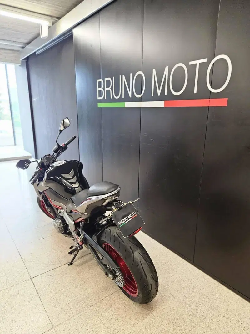 Kawasaki Z 900 (2019) (2)