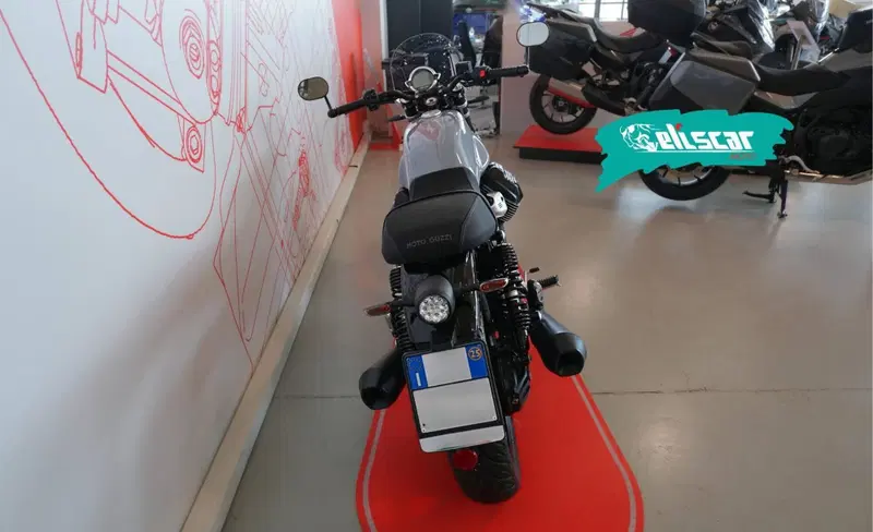 Moto Guzzi V7 Sport (2025 - 26) (5)