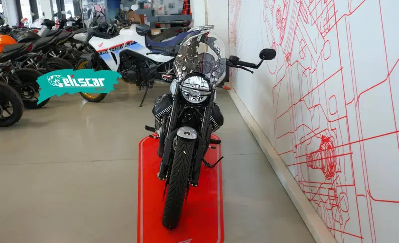 Moto Guzzi V7 Sport (2025 - 26) (3)