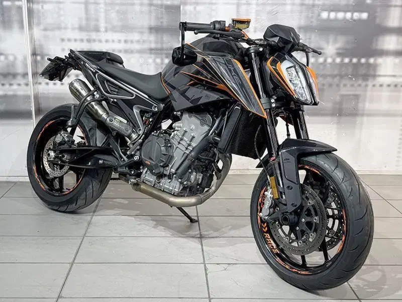 KTM 790 Duke L (2023 - 24)