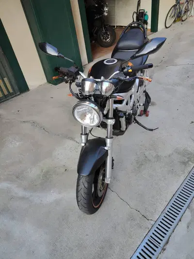 Suzuki SV 650 (1999 - 02) usata