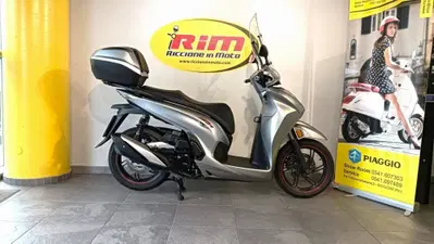 Honda SH 350 Sport (2021 - 24) usata