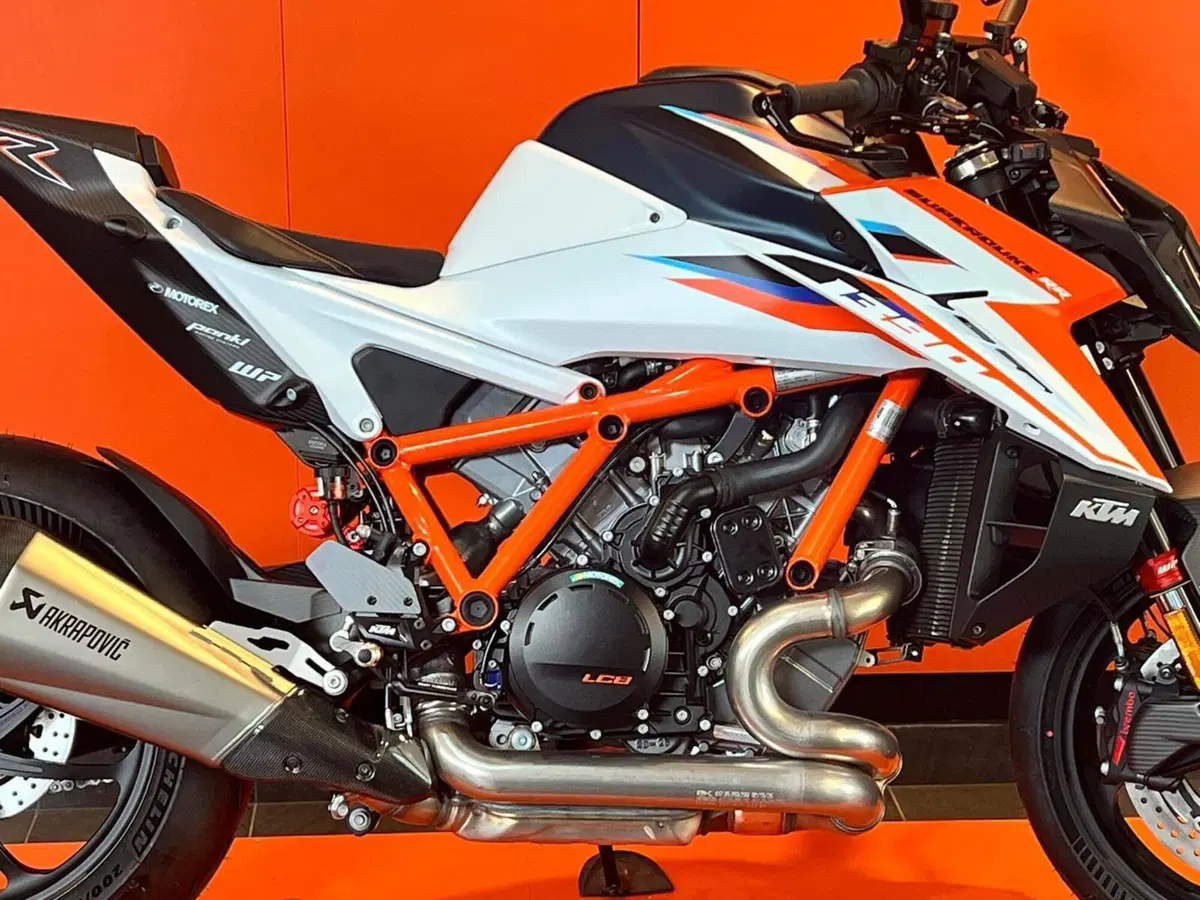 KTM 1390 Super Duke RR (2026) (3)