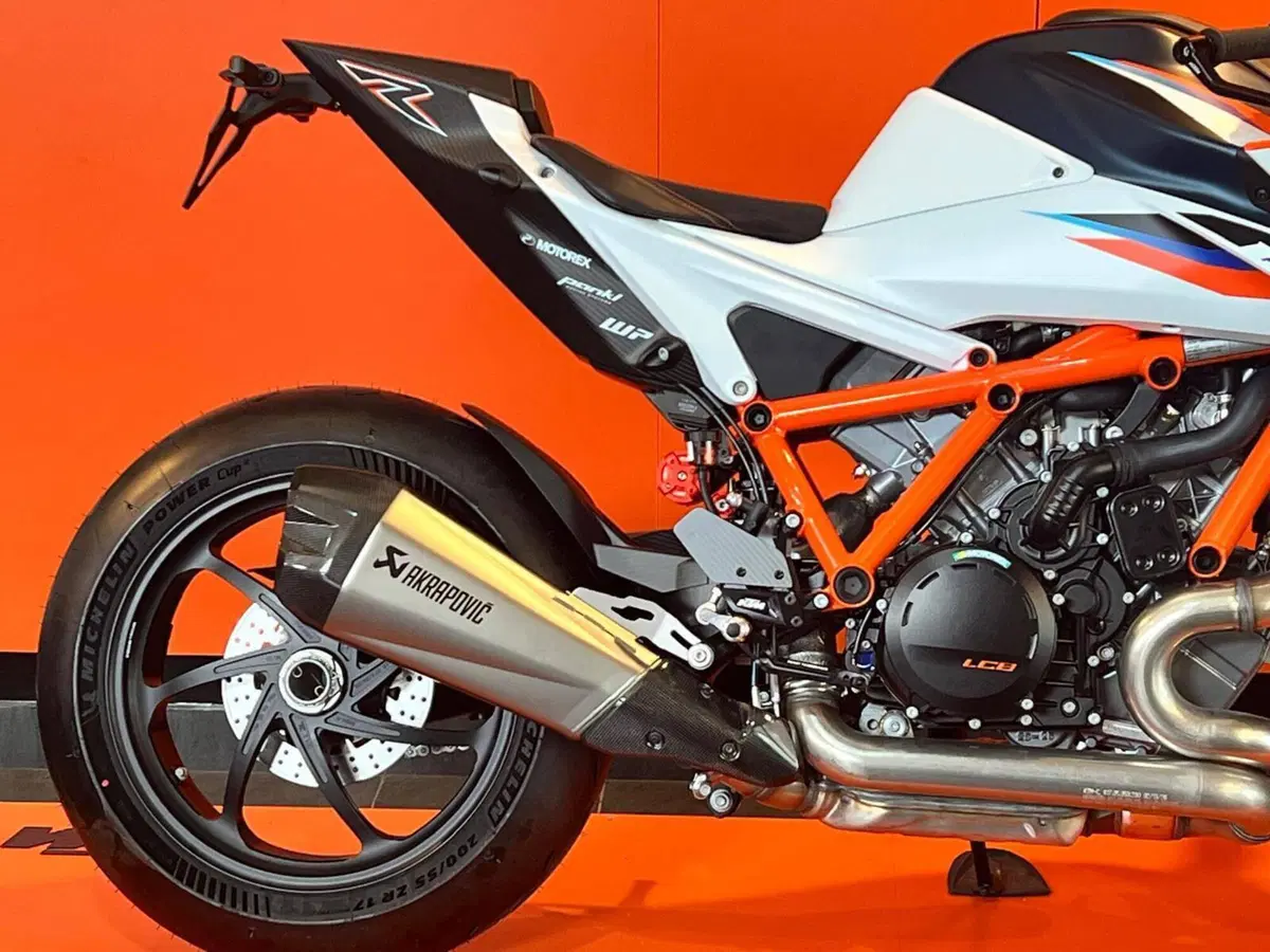 KTM 1390 Super Duke RR (2026) (2)