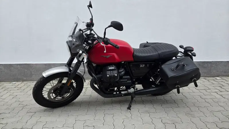 Moto Guzzi V7 III Rough (2018 - 20)